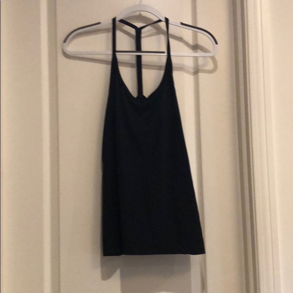 Black Nike tank